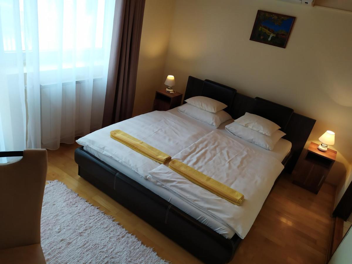 Szilvia Panzio Gyomaendrod Bed & Breakfast ภายนอก รูปภาพ