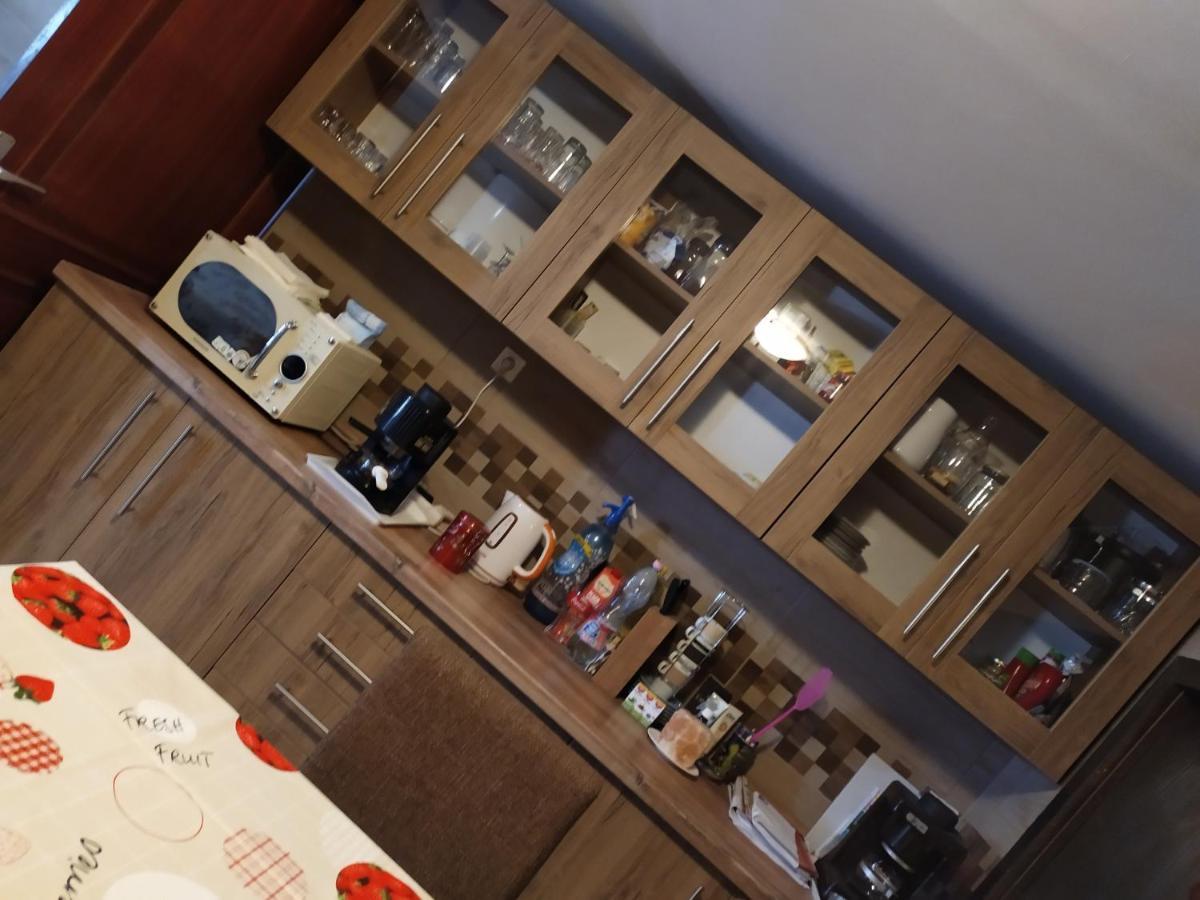 Szilvia Panzio Gyomaendrod Bed & Breakfast ภายนอก รูปภาพ