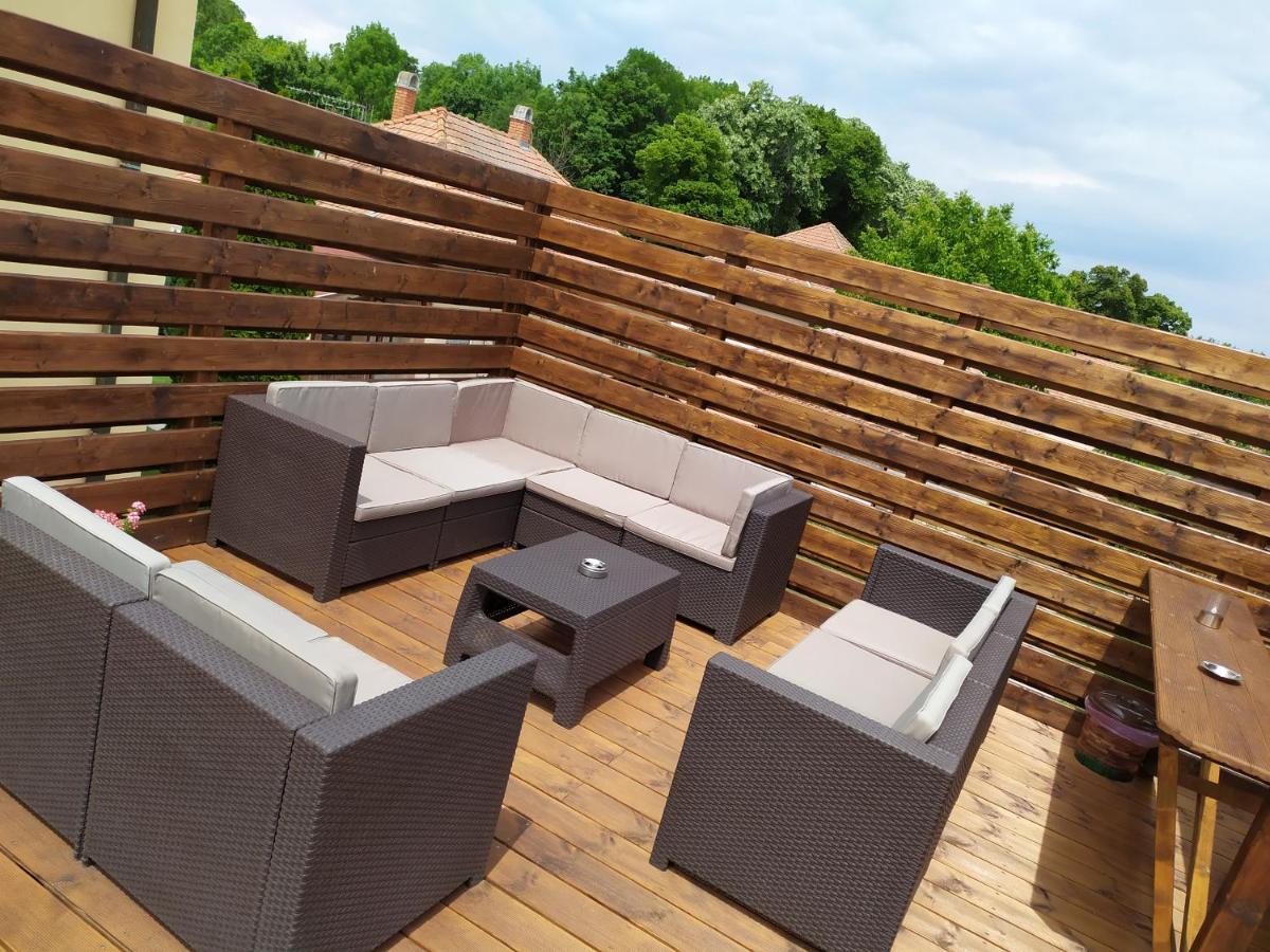 Szilvia Panzio Gyomaendrod Bed & Breakfast ภายนอก รูปภาพ
