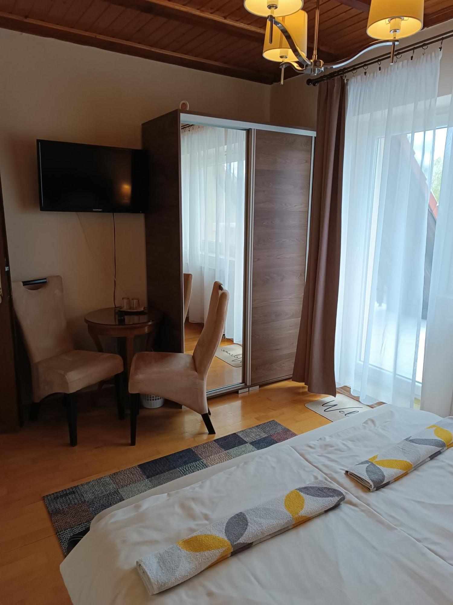Szilvia Panzio Gyomaendrod Bed & Breakfast ภายนอก รูปภาพ